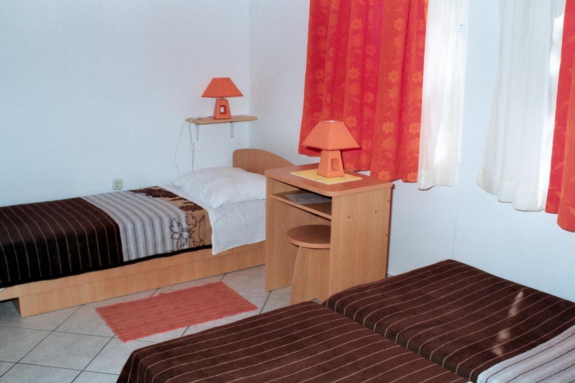 Hostel Amfora Fažana Kültér fotó