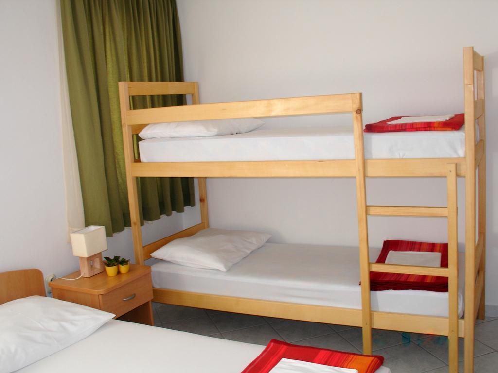 Hostel Amfora Fažana Szoba fotó