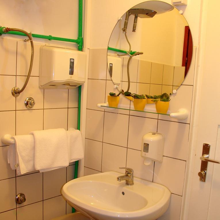 Hostel Amfora Fažana Szoba fotó